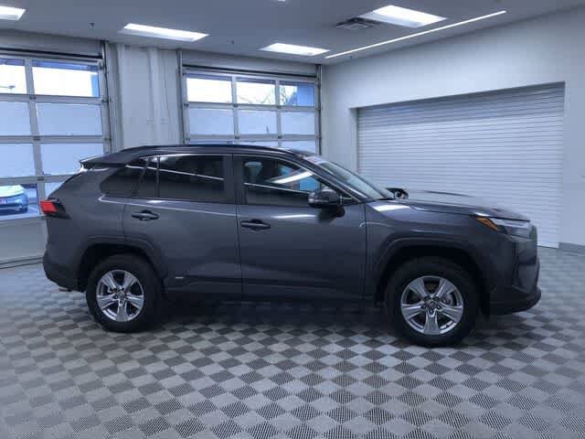 Thumbnail: 2025 Toyota RAV4 - 35