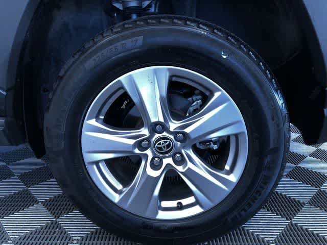 Thumbnail: 2023 Toyota RAV4 - 16