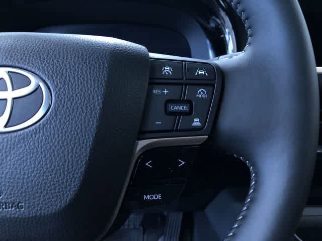 Thumbnail: 2025 Toyota Crown Signia - 18