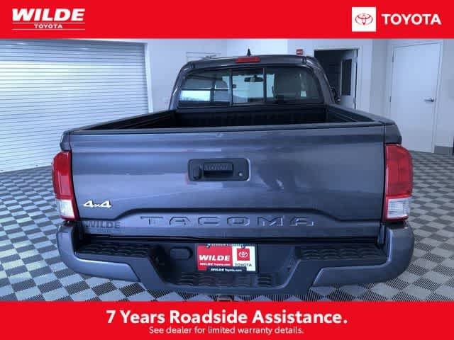 Thumbnail: 2017 Toyota Tacoma - 5