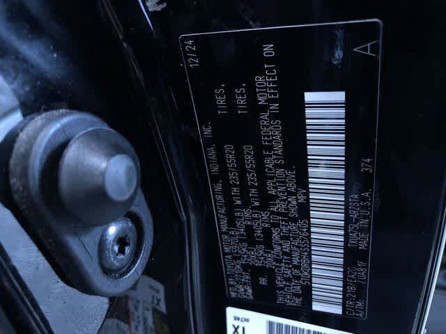 Thumbnail: 2025 Toyota Highlander - 33