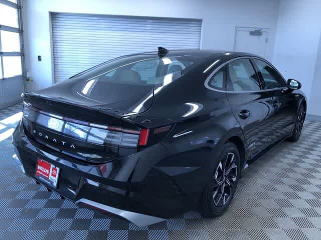 Thumbnail: 2025 Hyundai Sonata - 32