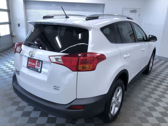 Thumbnail: 2013 Toyota RAV4 - 26