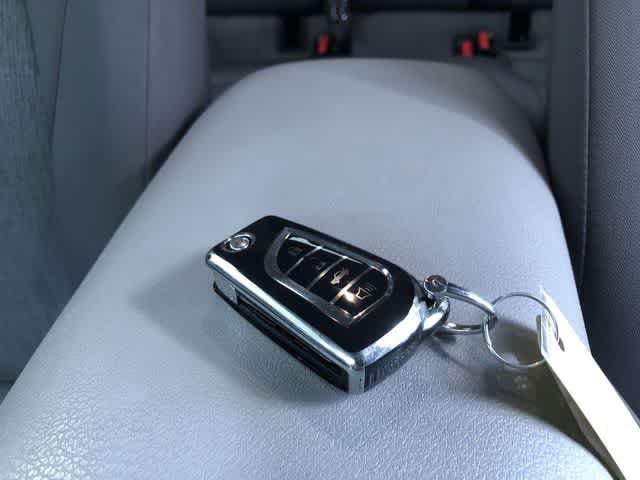 Thumbnail: 2023 Toyota Camry - 32