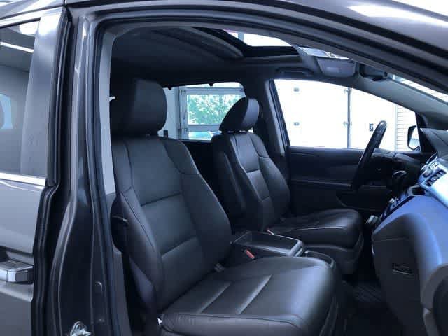 Thumbnail: 2013 Honda Odyssey - 21