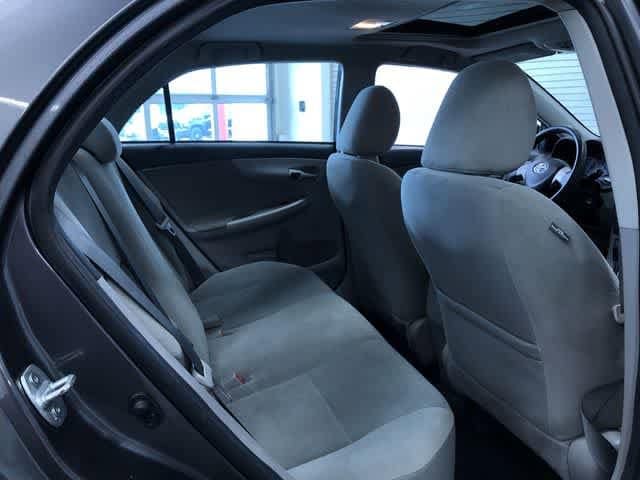 Thumbnail: 2013 Toyota Corolla - 22