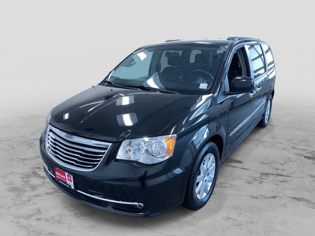 2015 Chrysler Town & Country Touring -
                  West Allis, WI