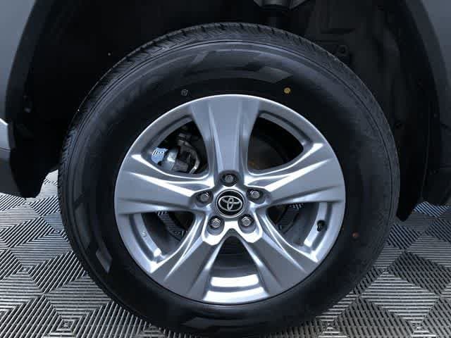 Thumbnail: 2025 Toyota RAV4 - 16