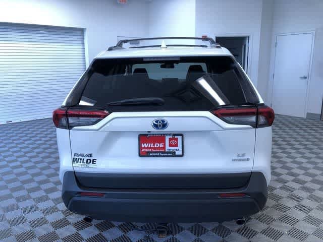 Thumbnail: 2019 Toyota RAV4 - 14