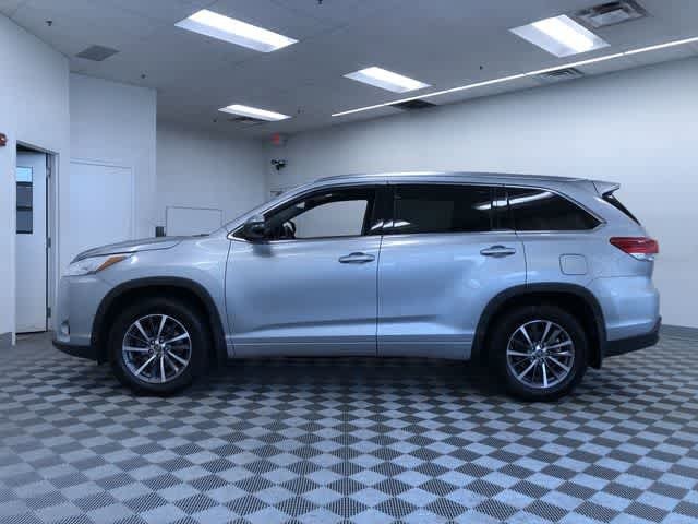 Thumbnail: 2018 Toyota Highlander - 11