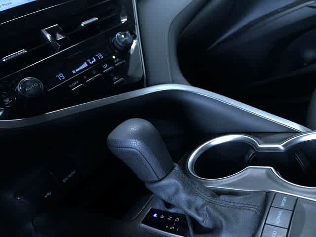 Thumbnail: 2022 Toyota Camry - 28