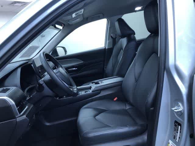 Thumbnail: 2025 Toyota Grand Highlander - 20