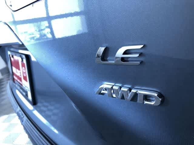 Thumbnail: 2022 Toyota Corolla Cross - 15