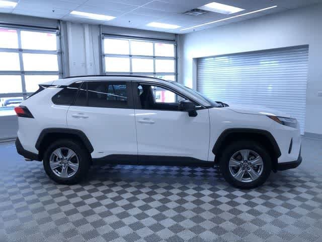 Thumbnail: 2025 Toyota RAV4 - 35