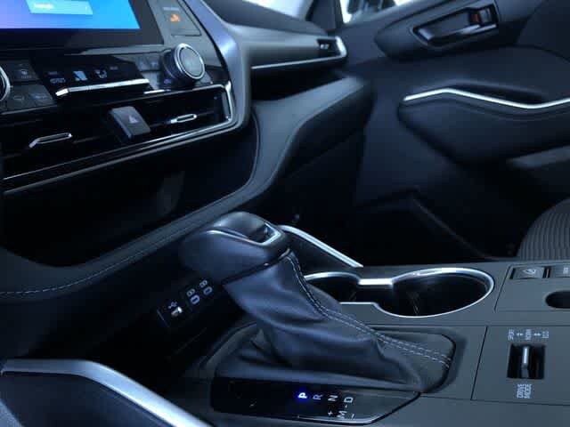 Thumbnail: 2024 Toyota Highlander - 30