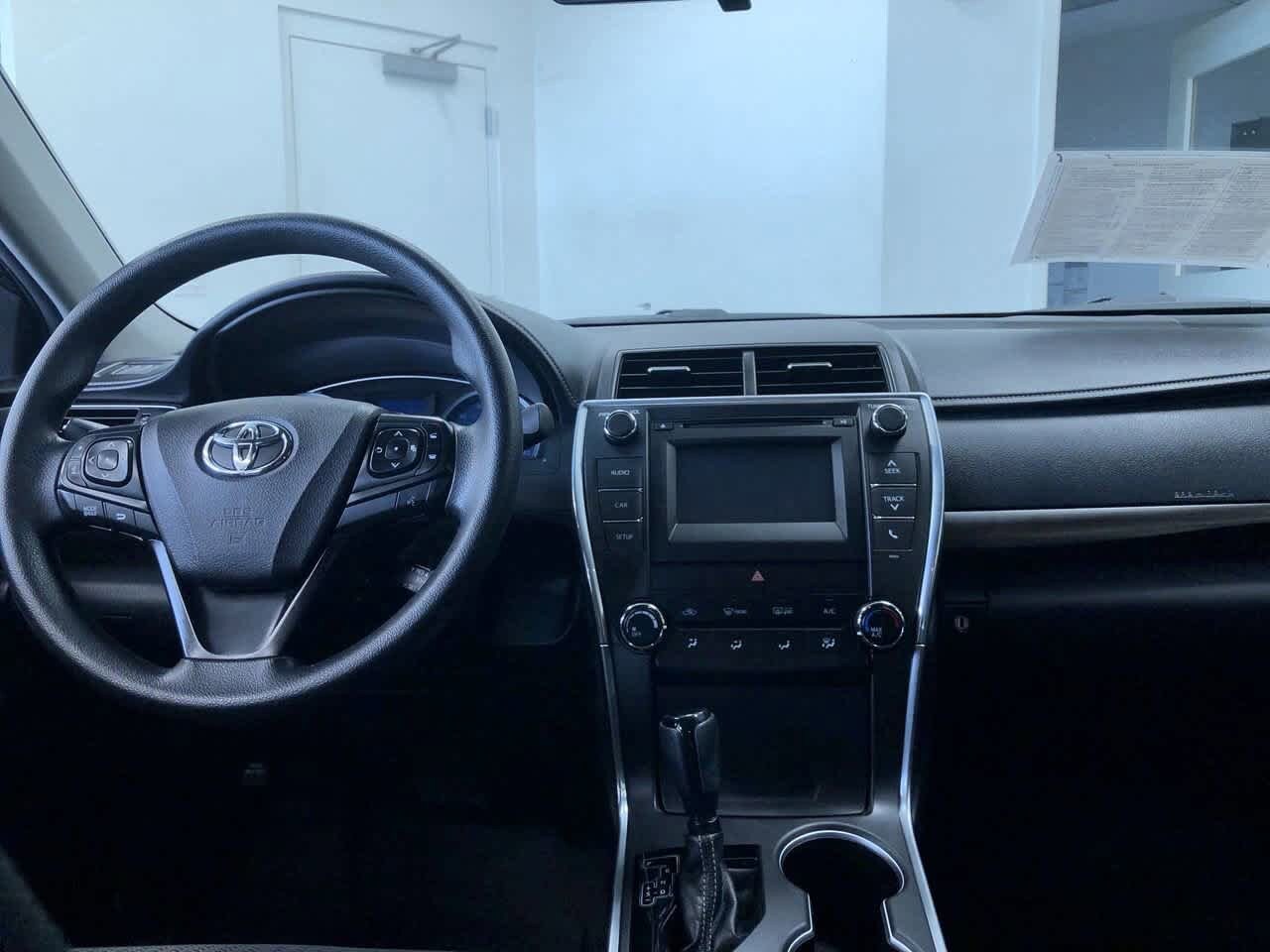 Thumbnail: 2017 Toyota Camry - 16