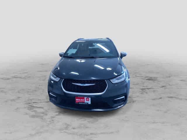 Thumbnail: 2021 Chrysler Pacifica - 5