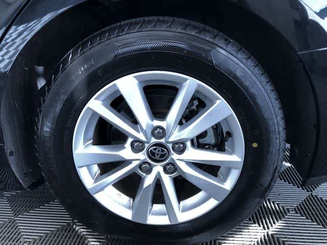 Thumbnail: 2025 Toyota Camry - 17