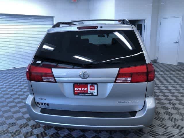 Thumbnail: 2005 Toyota Sienna - 14