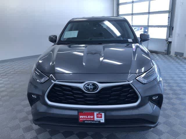 Thumbnail: 2024 Toyota Highlander - 16