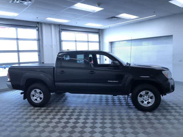 Thumbnail: 2015 Toyota Tacoma - 28