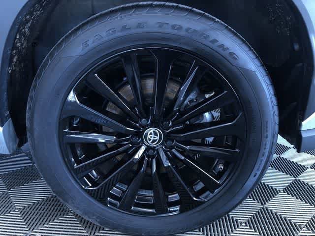 Thumbnail: 2025 Toyota Highlander - 18