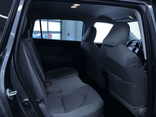 Thumbnail: 2023 Toyota Highlander - 21