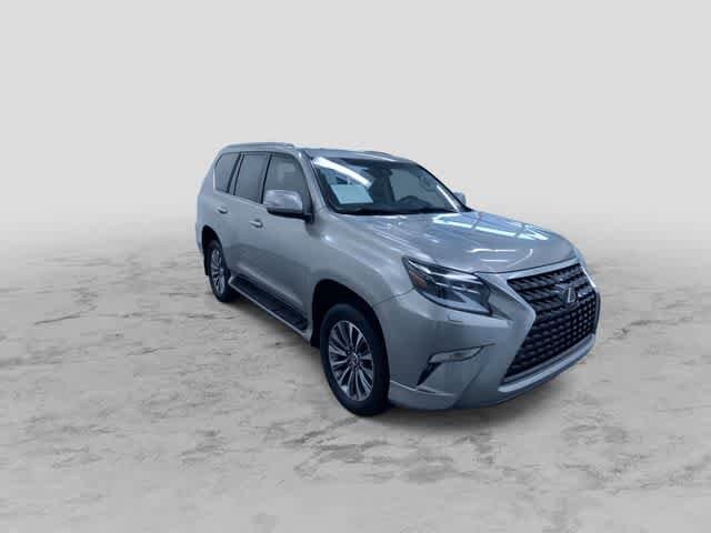 2020 Lexus GX Luxury photo 3