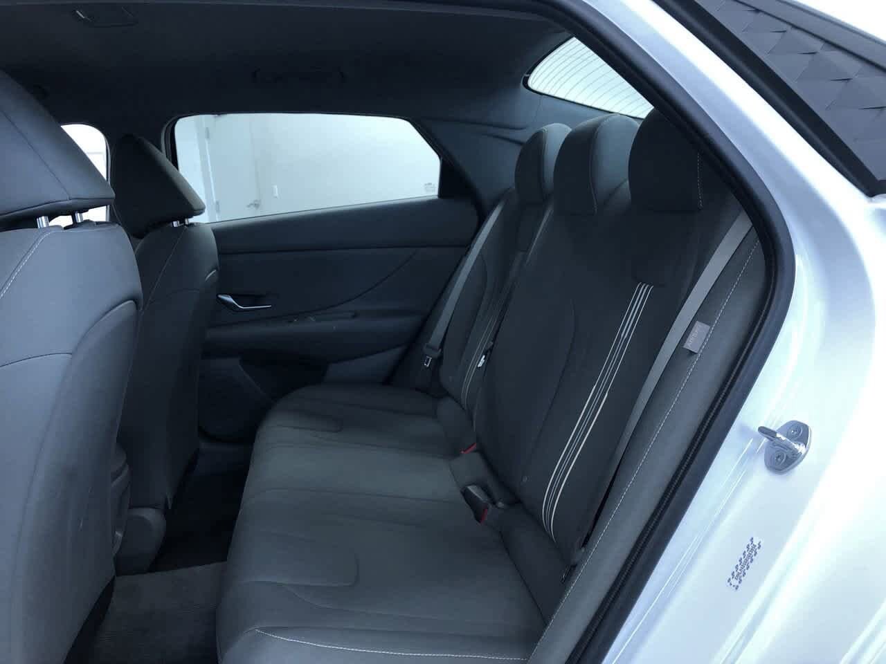 2024 Hyundai Elantra SEL 20