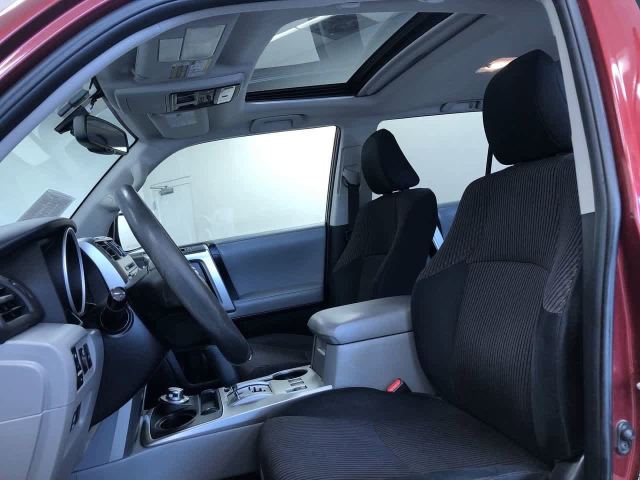 Thumbnail: 2013 Toyota 4Runner - 18
