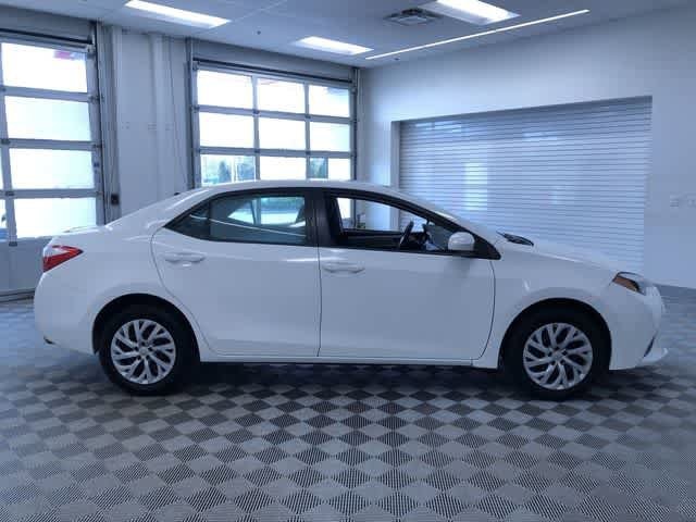 Thumbnail: 2015 Toyota Corolla - 34