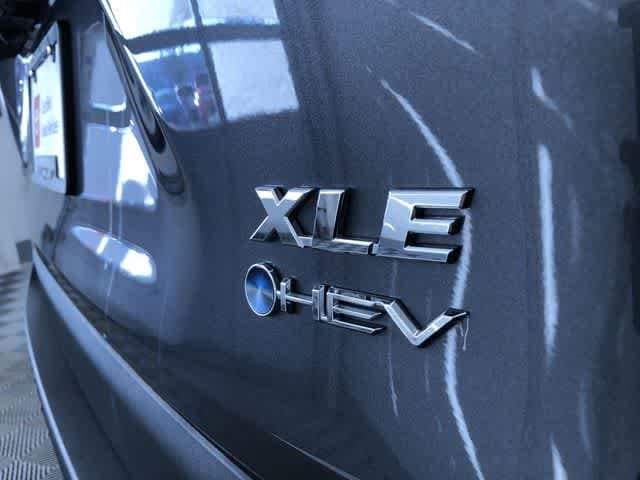 Thumbnail: 2025 Toyota RAV4 - 15