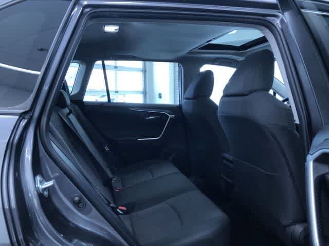 Thumbnail: 2025 Toyota RAV4 - 21