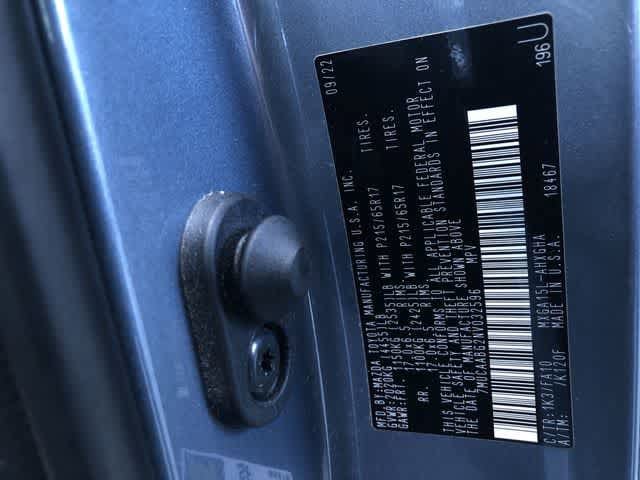 Thumbnail: 2022 Toyota Corolla Cross - 34