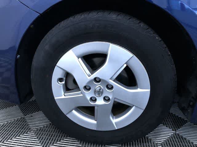 Thumbnail: 2011 Toyota Prius - 16
