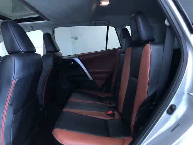 Thumbnail: 2013 Toyota RAV4 - 20