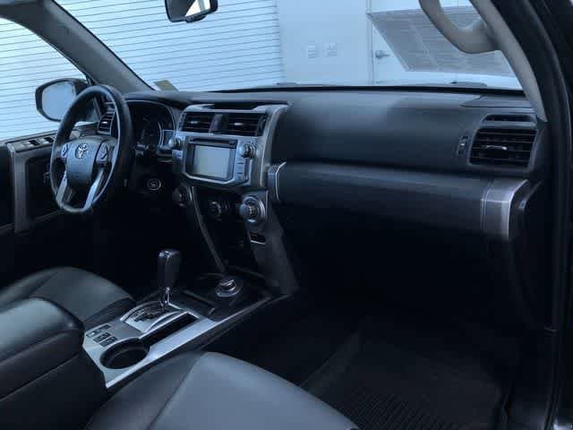 Thumbnail: 2017 Toyota 4Runner - 23