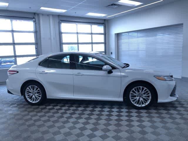 Thumbnail: 2020 Toyota Camry - 33