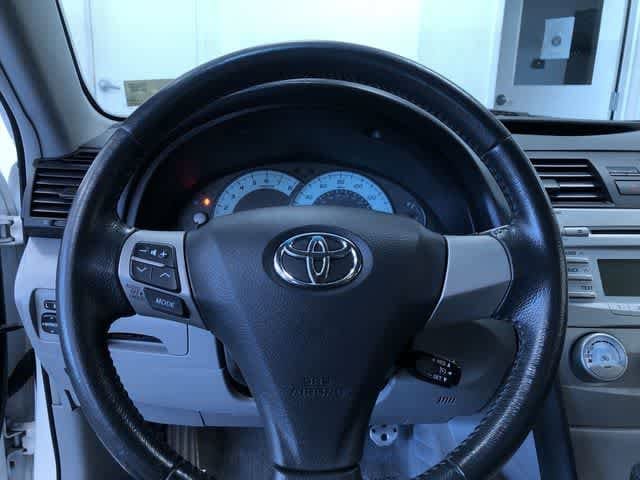 Thumbnail: 2011 Toyota Camry - 16
