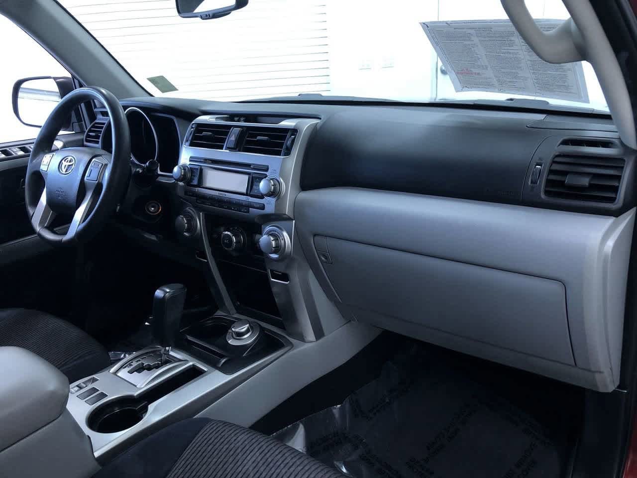 Thumbnail: 2013 Toyota 4Runner - 23