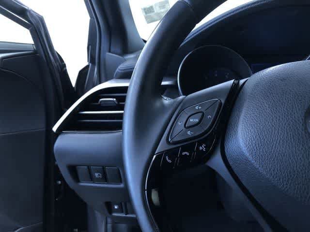 Thumbnail: 2021 Toyota C-HR - 27