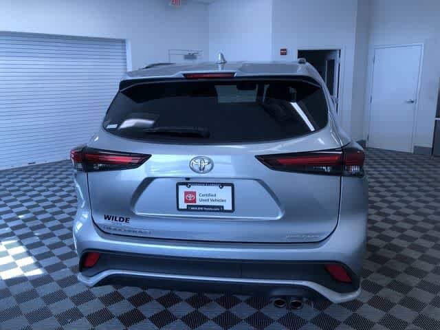 Thumbnail: 2025 Toyota Highlander - 13