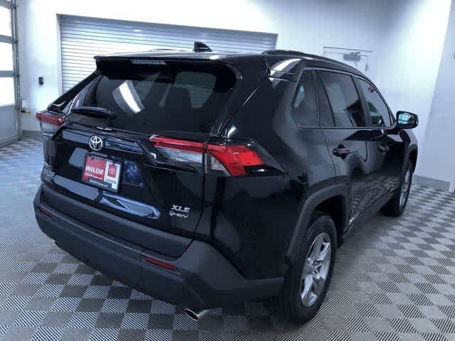 Thumbnail: 2025 Toyota RAV4 - 33