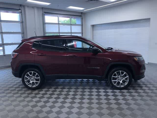 Thumbnail: 2022 Jeep Compass - 36