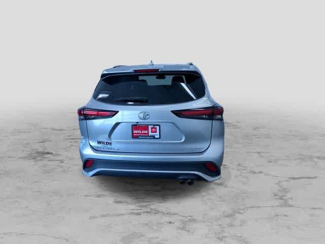 Thumbnail: 2025 Toyota Highlander - 9