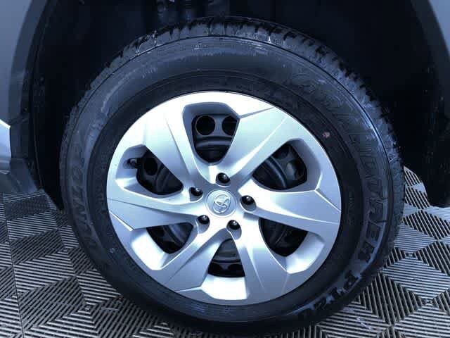 Thumbnail: 2025 Toyota RAV4 - 16