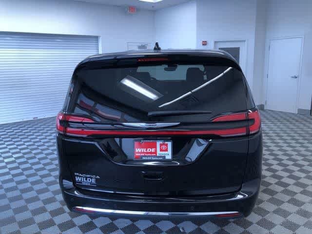 Thumbnail: 2025 Chrysler Pacifica - 14