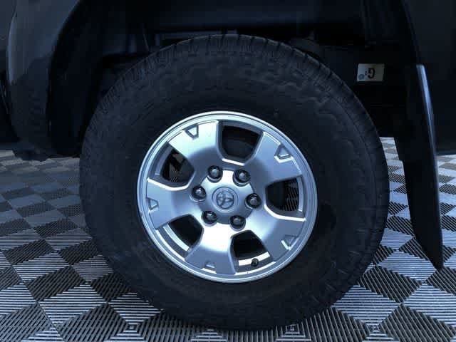 Thumbnail: 2015 Toyota Tacoma - 11