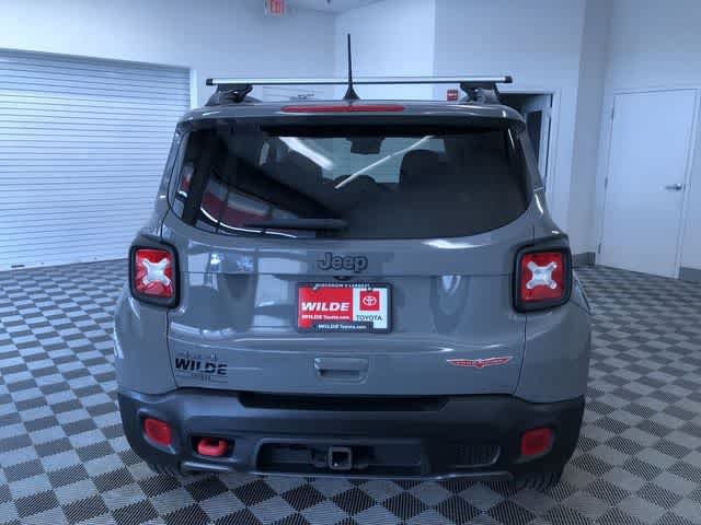 Thumbnail: 2022 Jeep Renegade - 14