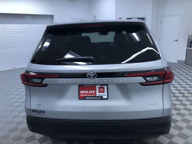 Thumbnail: 2025 Toyota Grand Highlander - 15